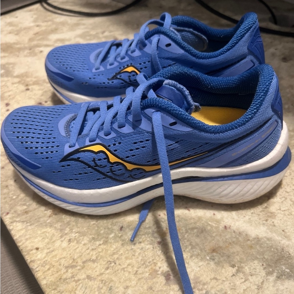 Saucony endorphin speed 3